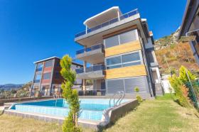 New modern luxury villa with sea view