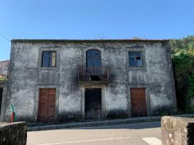 Property to renovate - excellent potential
