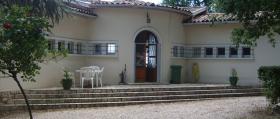 House overlooking all of Bordeaux, just 20 minutes from the center