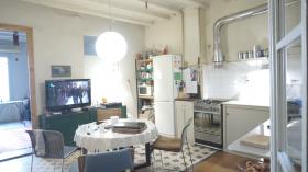 Well preserved 130 m2 apartment for sale with views of Ramblas