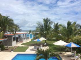 Beach luxury villa for sale - Bed & Breakfast Pacific Oceanfront