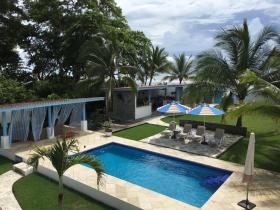 Beach luxury villa for sale - Bed & Breakfast Pacific Oceanfront