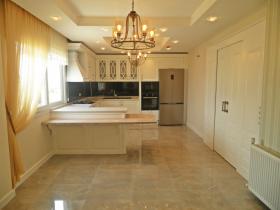 For sale suitable apartment urgently in Mersin