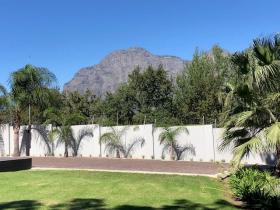 Large winelands property for sale
