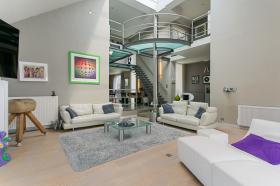 Exclusive house to sell