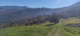 For sale large land and family farmhouse - opportunities for investor