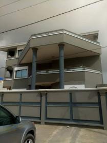 For sale large building in Akpakpa Zone des Ambassades