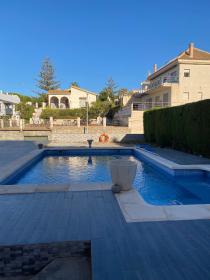 Independent house located 500 meters from the sea