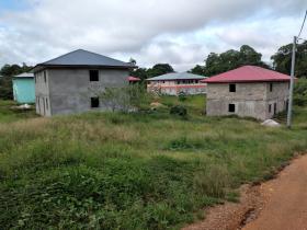 Residence of 29 apartments under construction on a plot of 9000 m2 fenced