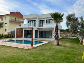 Yeşiltepe's most simple and eye-catching villa