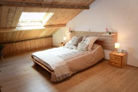 Very large atypical loft with terraces