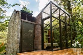Property in a lush rainforest and surrounded by breathtaking mountains