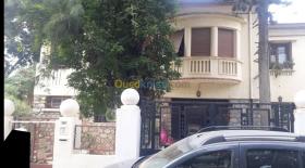 For sale colonial villa