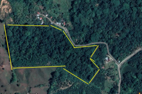 Beautiful finca ideal for constructing a one- to two-family house