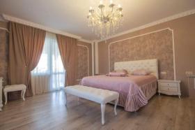 Three-story house for sale in Saguramo