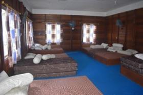 Foreclosed resort and fantastic rehab opportunity