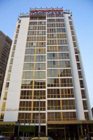 Luxury hotel for sale in central Cairo, directly in front of the Nile