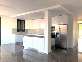 Magnificent apartment - occupied life annuity with reserve of right of use