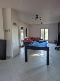 Single storey house with panoramic view of the mountain