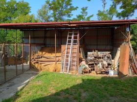Self-sufficient farm in a peaceful village in Transylania