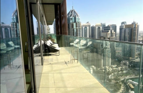 Ultra-luxury 4-bedroom residence in the prestigious Marina Gate 1