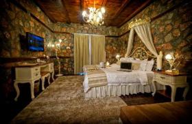 Luxury hotel for sale on the slopes of Kaimaktsalan mountain