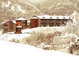 Luxury hotel for sale on the slopes of Kaimaktsalan mountain