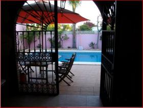 Village house with swimming pool - 300 m2