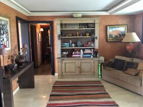 Apartment with large balcony - panoramic sea view