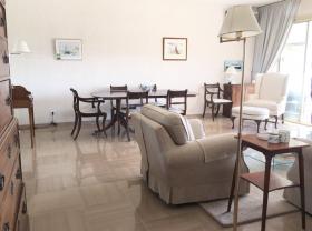 Beautiful 3 rooms apartment, perfect condition, panoramic sea view