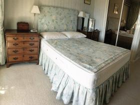 Beautiful 3 rooms apartment, perfect condition, panoramic sea view