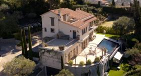 Unique Property in Mougins - 2 Villas with sea views