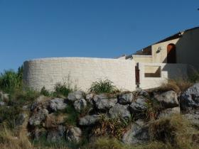 Modern villa of high-end construction with breathtaking views of the ponds and the Caroux mountains