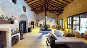Casa Romi - Luxe Property in Paraguay