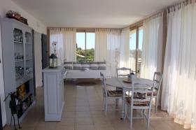 For sale magnificent house in immaculate condition with swimming pool