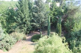 Multi-apartment house in a residential area of a prestigious locality of Prague