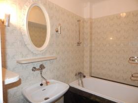 Multi-apartment house in a residential area of a prestigious locality of Prague