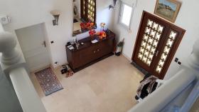 Quality designer house for sale halfway between Paris and Strasbourg 
