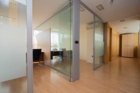 For sale whole floor of offices fully installed and furnished