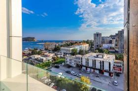 Modern studio apartment in Budva