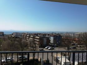 Luxurious 3-bedroom new apartment 300 meters from the beach in Sarafovo, Burgas