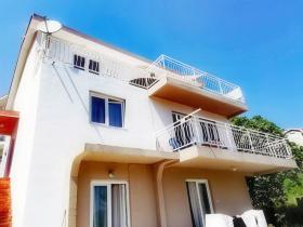 Nice house with breathtaking view of the sea in Monténégro