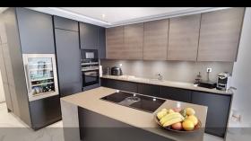Luxury apartment in Cannes Basse Californie