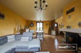 House in perfect condition for sale