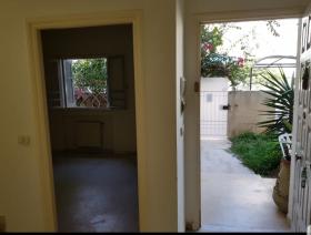 Beautiful Tunisian duplex house with big garden in La Marsa