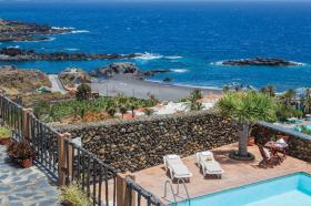 Beautiful complex of 8 apartments in la Palma