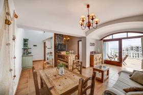 Beautiful complex of 8 apartments in la Palma