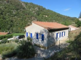 Villa for sale in the heart of Ardeche