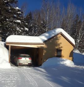 Private residence with exceptional Aboriginal site and workshop-boutique
