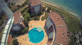 For sale a studio in Ravda with sea views on the 1st coastline